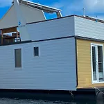 Hausboot - Floating House Water Lily
