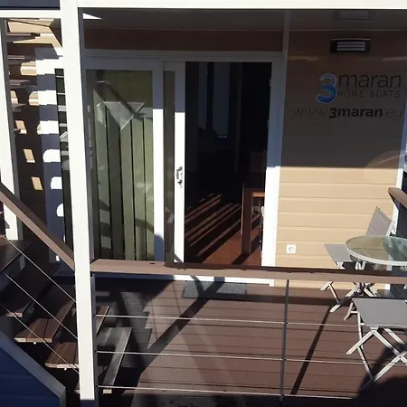 Hausboot - Floating House Water Lily *