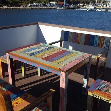 بوتيل Hausboot - Floating House Water Lily *