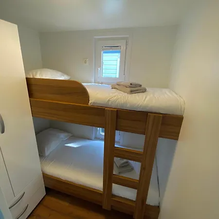 Hausboot - Floating House Water Lily * 풀라