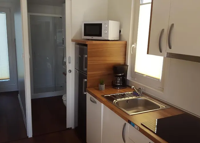 보트호텔 Hausboot - Floating House Water Lily