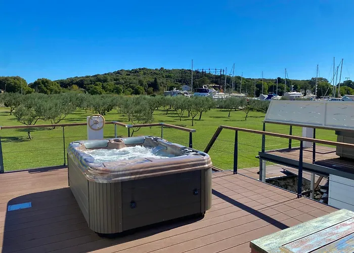 Hausboot - Floating House Water Lily * 풀라