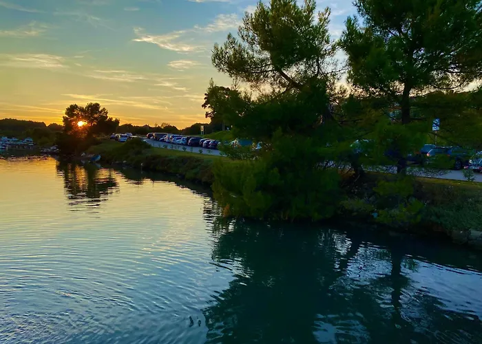 Hausboot - Floating House Water Lily * 풀라